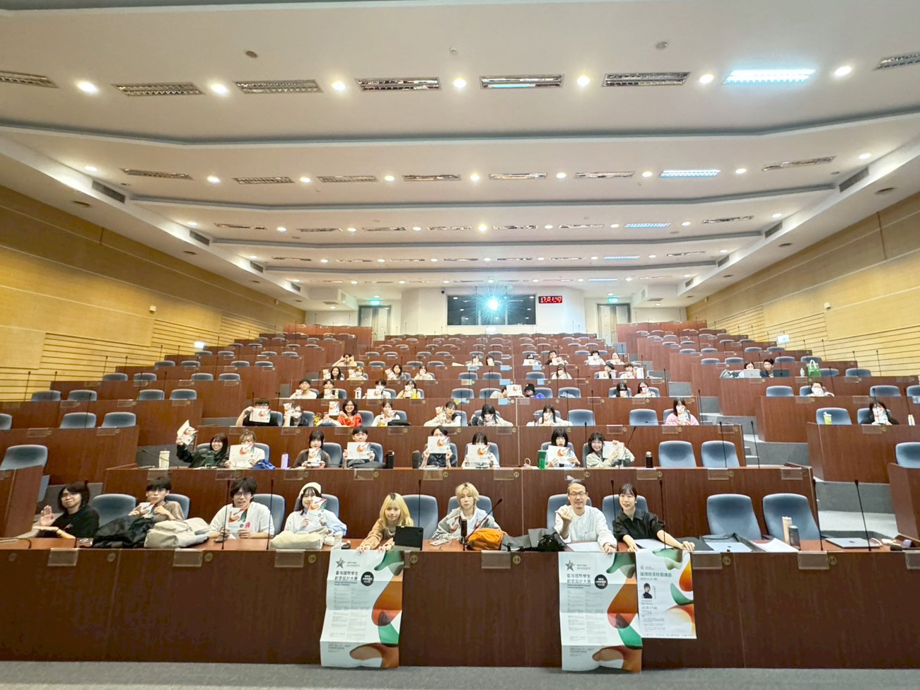 07e887e8 65d0 43df 8c7d 7330309365dc