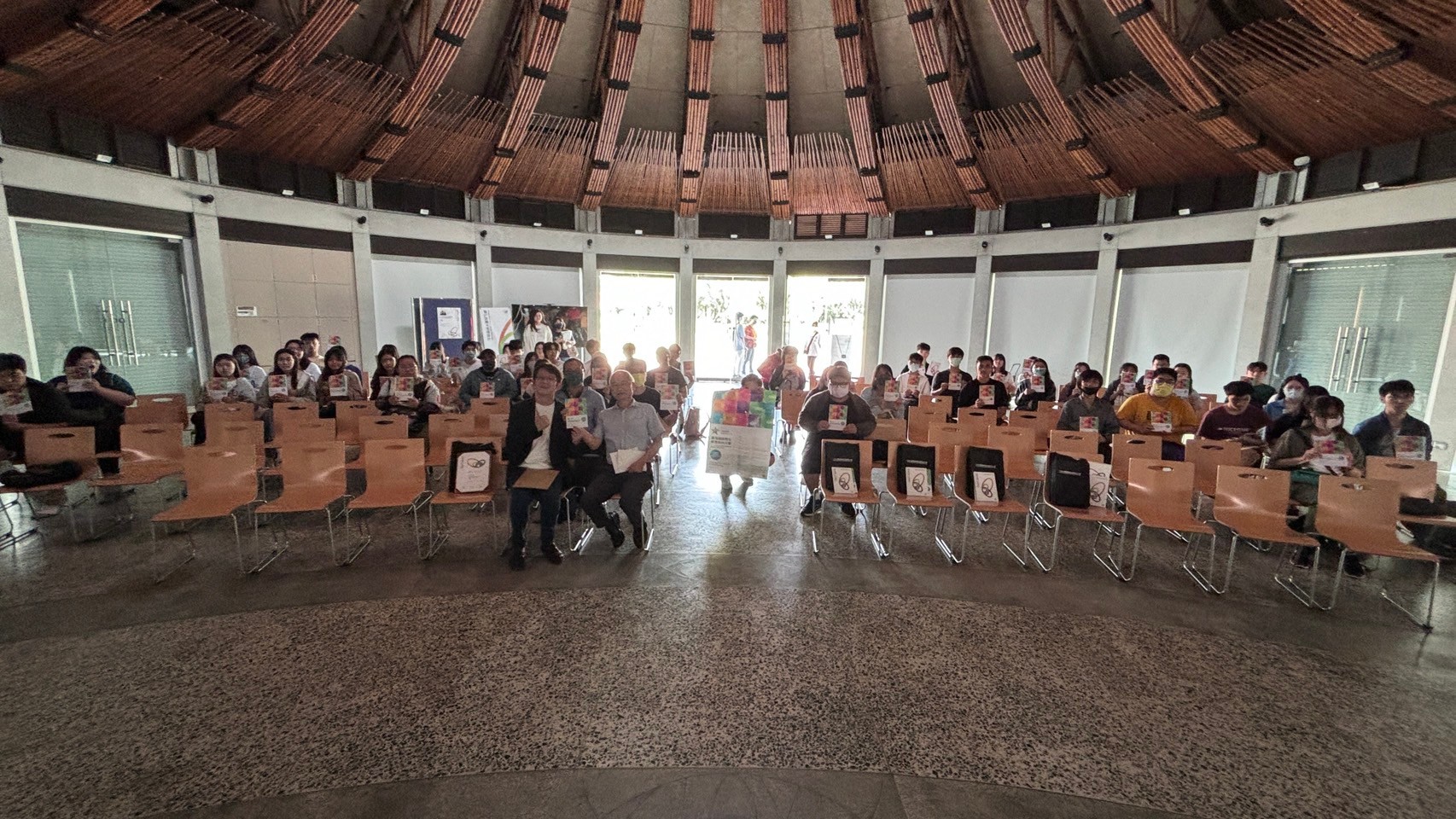 2d59e963 7c2f 4092 a512 1c9663d5a5e2