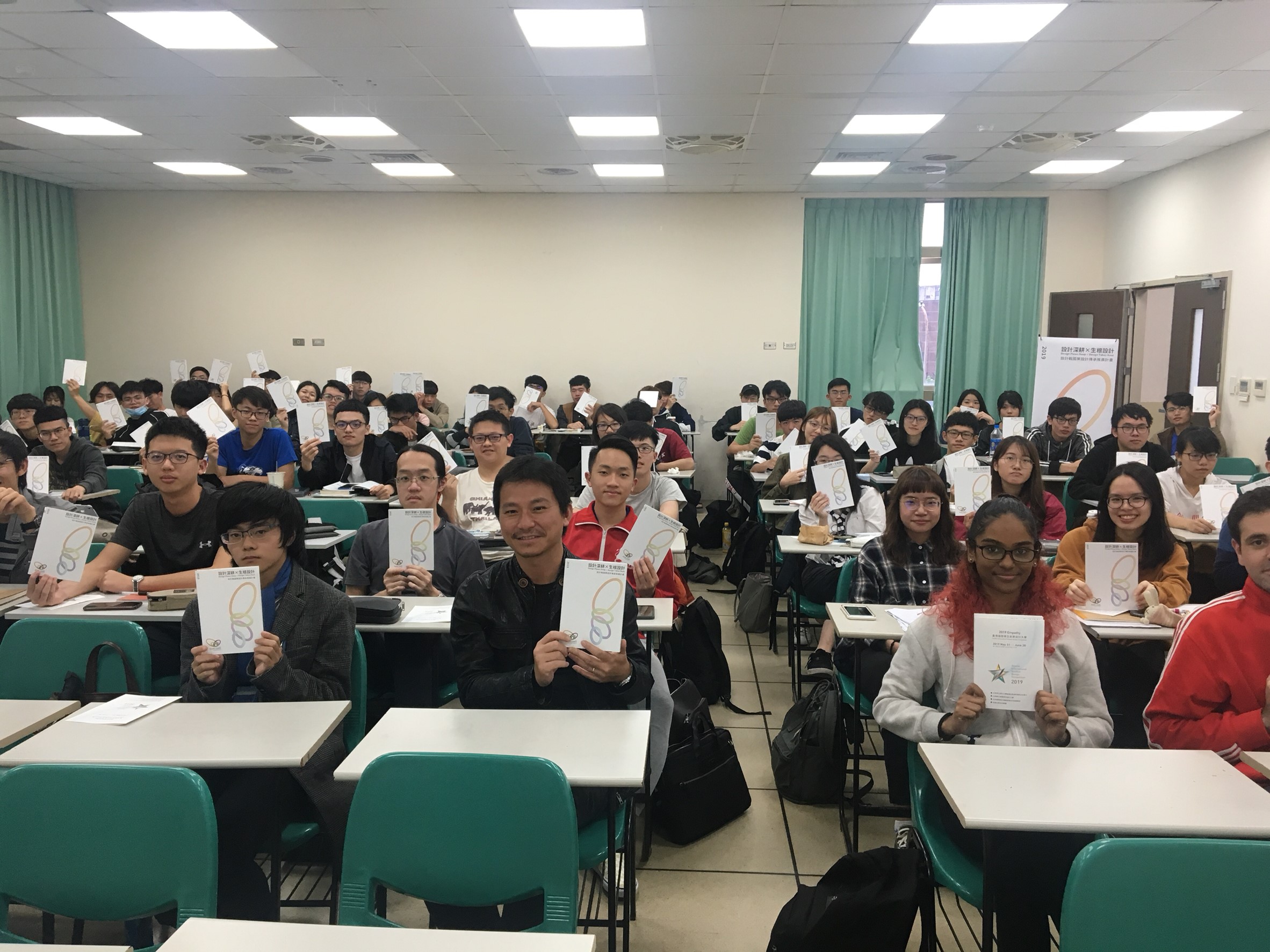 56cf8e6f 5c80 4645 bca2 bba8c54da7f5