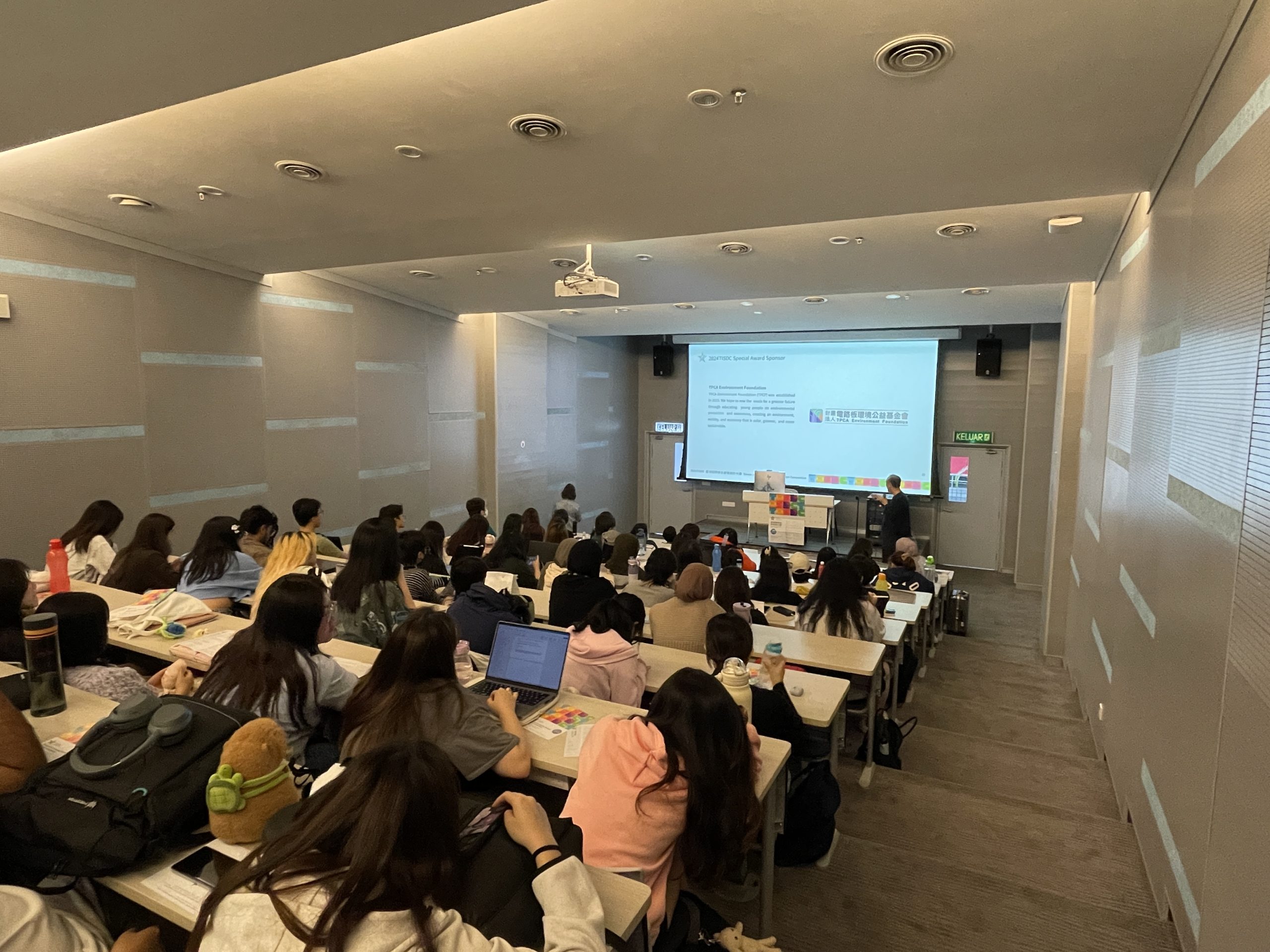 5b15bd07 8a96 4170 856f f7803ca56c00 scaled