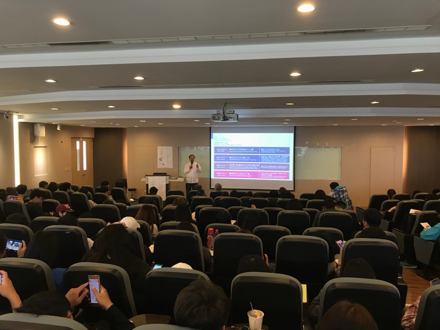 75099dea 2897 4533 9813 419ec016c000