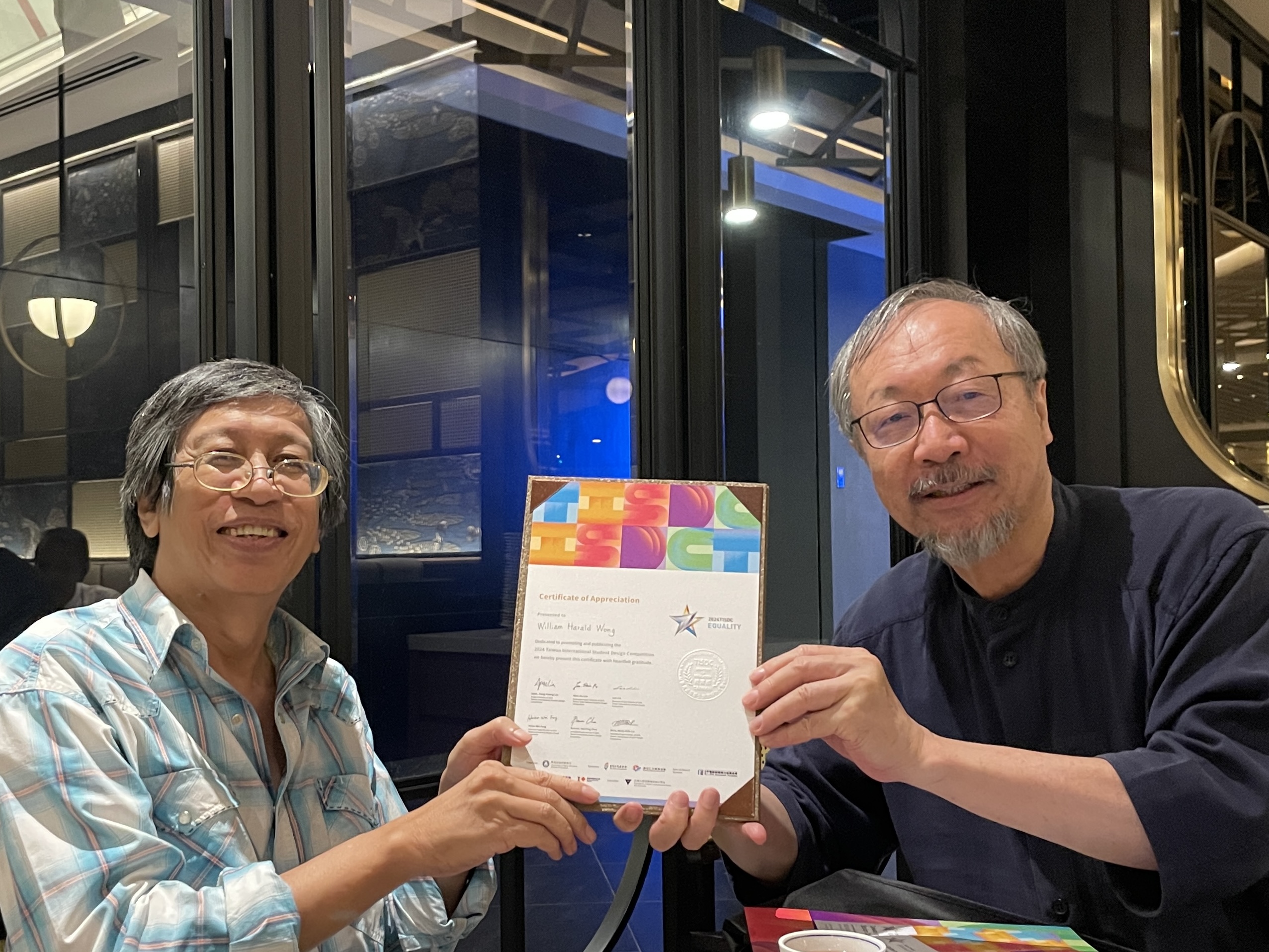 8ba498f4 a3cc 4f61 a916 9765417d535c