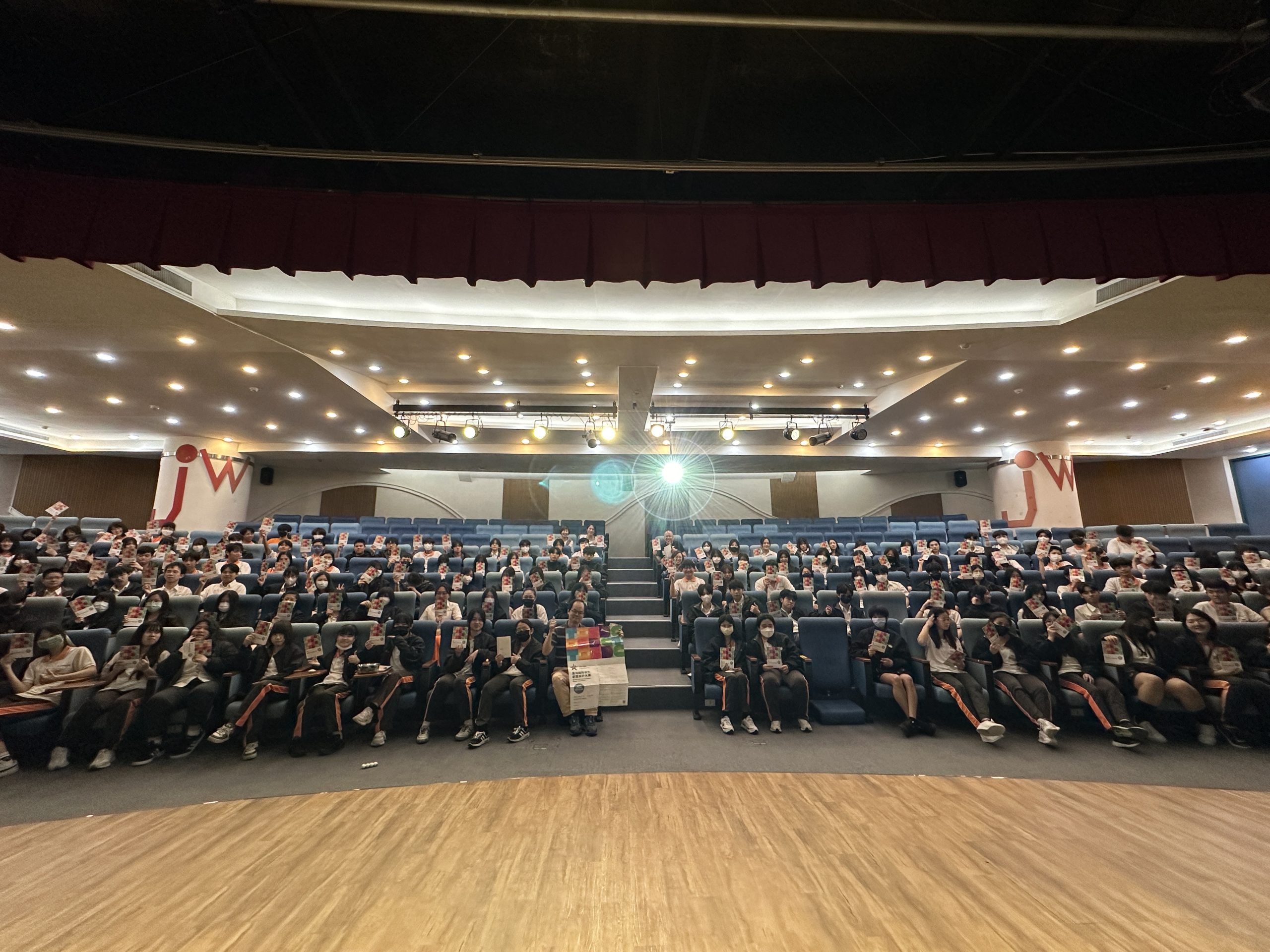 930f4012 51ca 42b8 aaf1 774bb1eae04c scaled