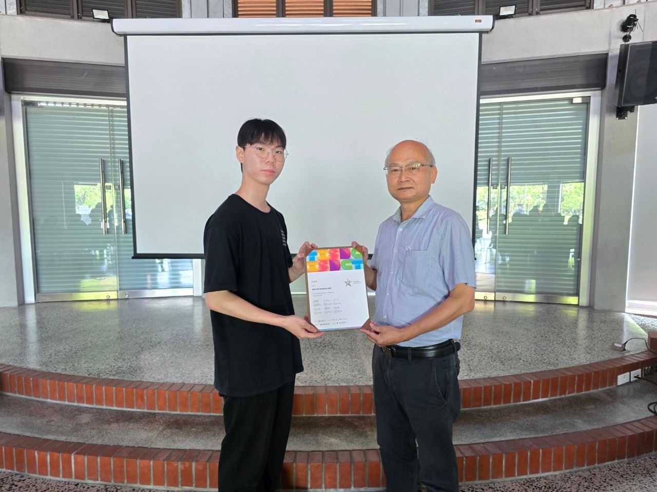 9522f60b 1a23 407e 8c79 f239f6fc0553