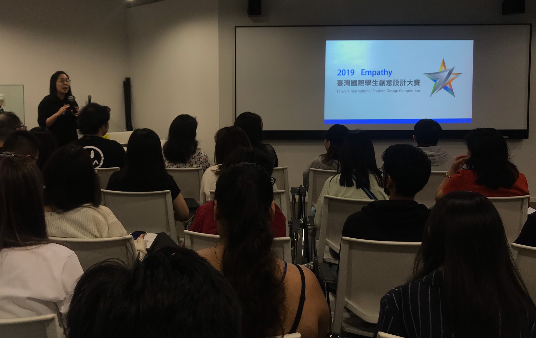 9766c6ac 1de0 4f28 900e d5edd1f44851