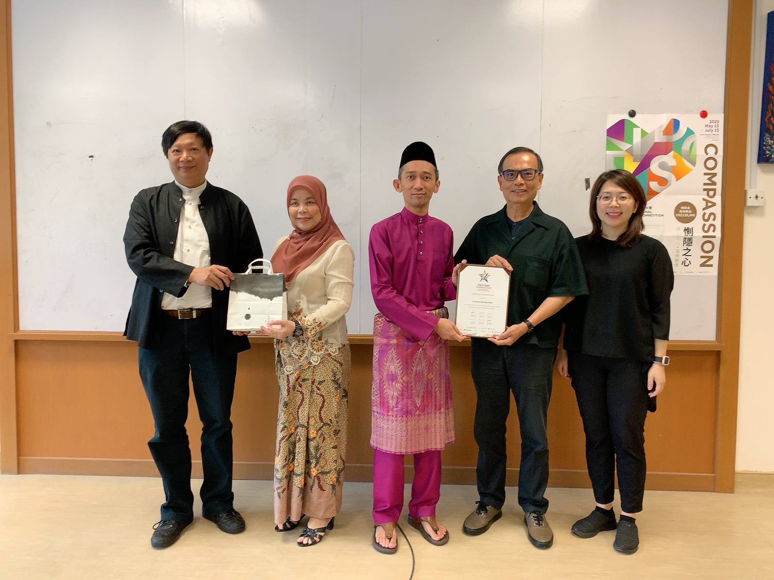 9c192644 b405 4dcc 83b5 a1cbf6c48bd2