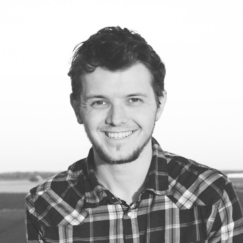 Dénes Sátor 照片