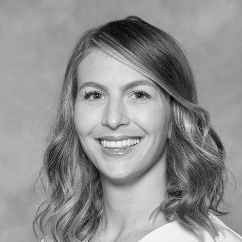 Nicole De La Cruz 照片