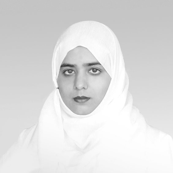 Takbir Fatima 照片