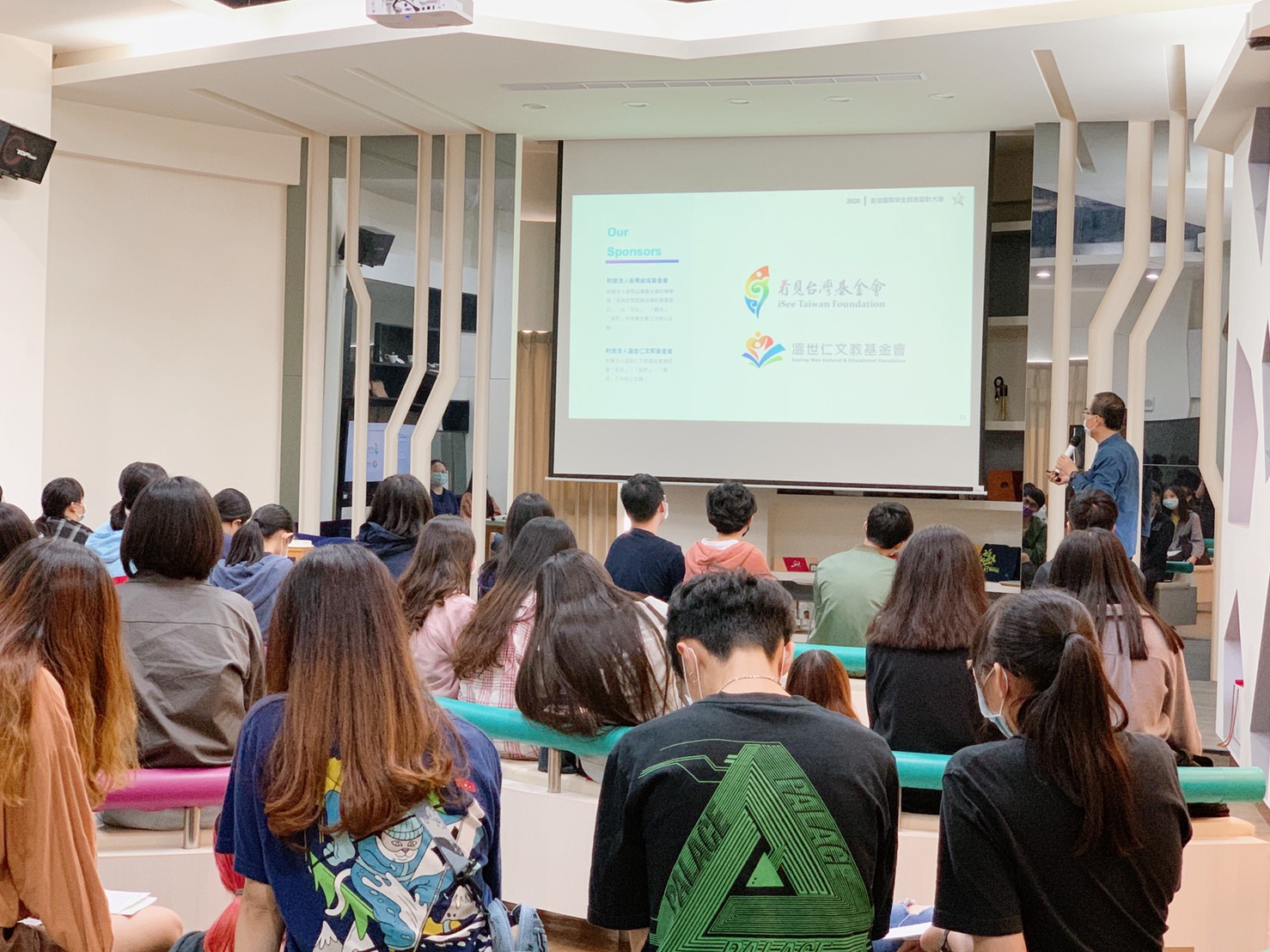 ad07afdc dd33 4efa 8aa1 1d8e497f05bc 1