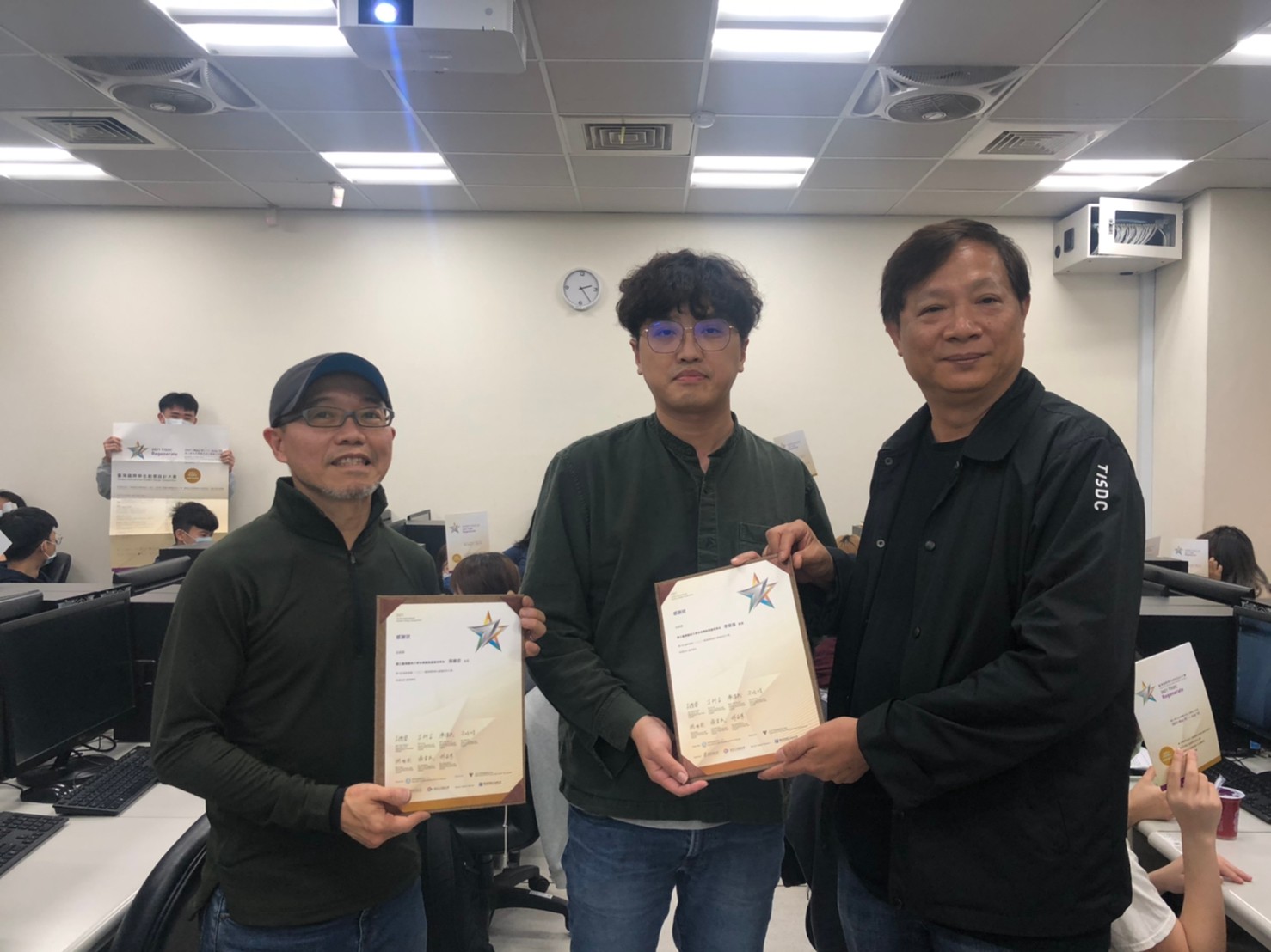 b906d788 cba1 442f b178 d7235be53713