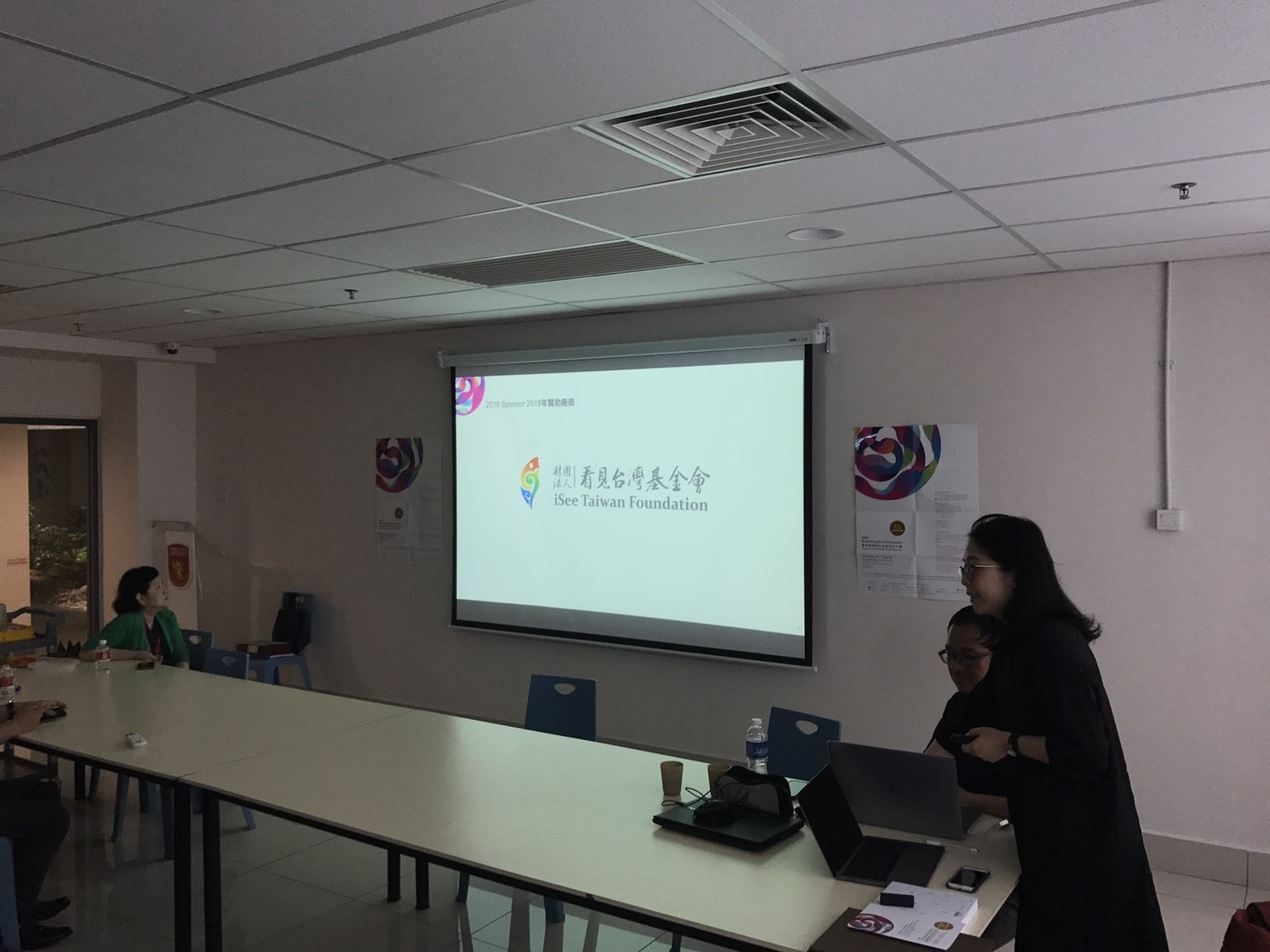 b9200c29 fb76 4cde 849b 6baa85a6e893