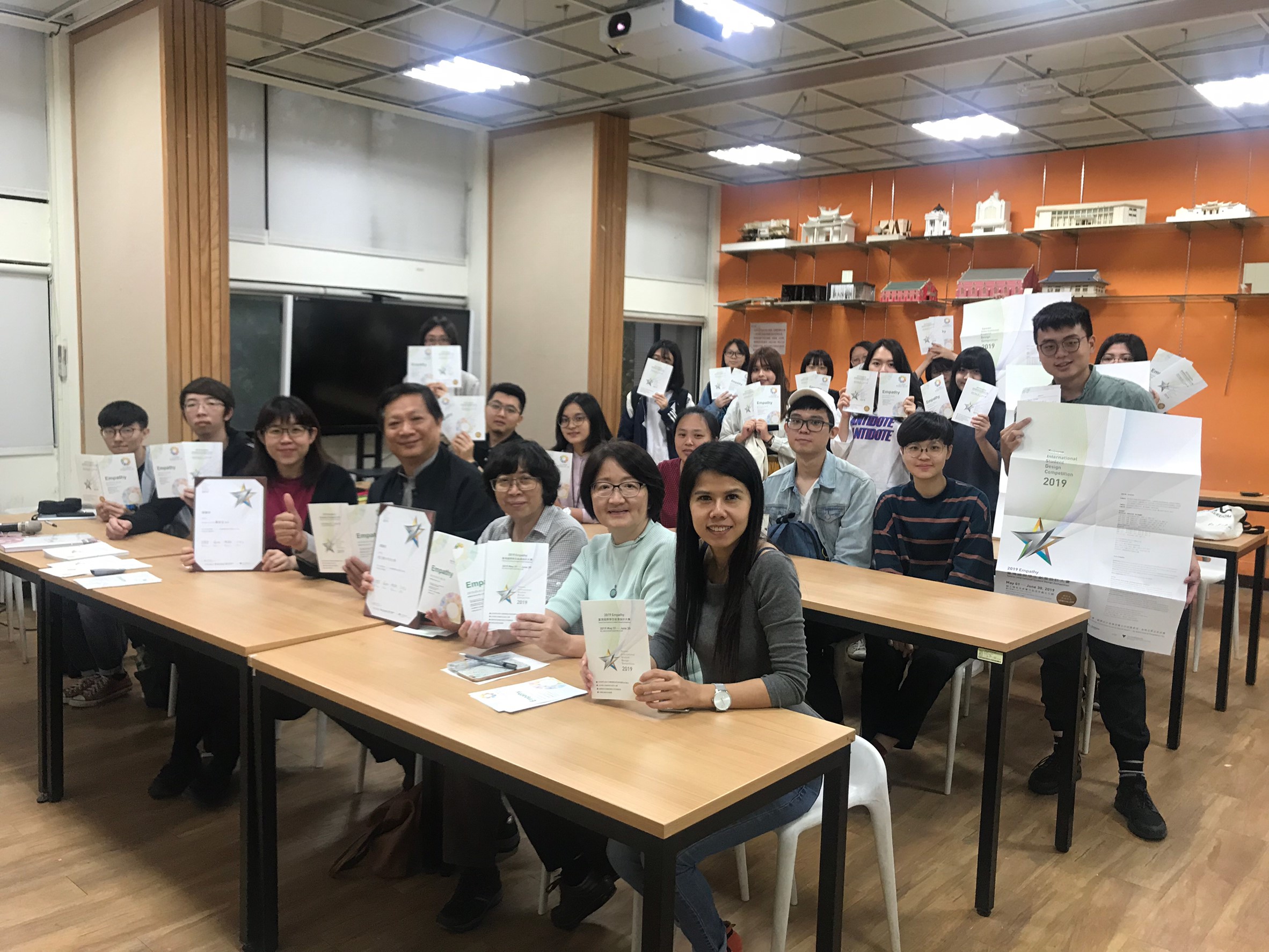 c7f19c12 5322 454c b5db 75326902d523 1