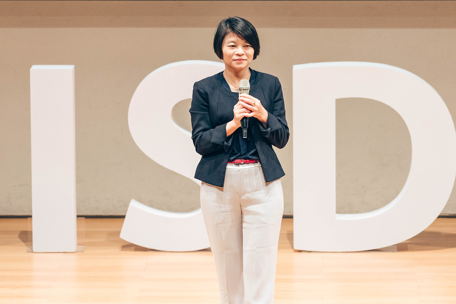 d0dca4e1 3b5b 4059 9bf7 a1d00c0e47a0 1