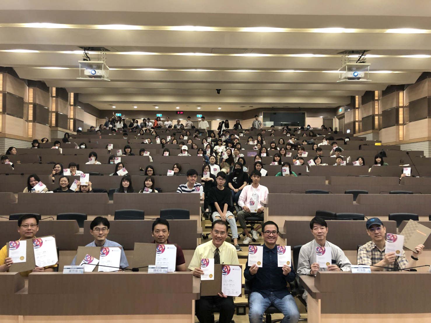 d19e9c7c 1120 4a9f b47a 622d1f72ce57