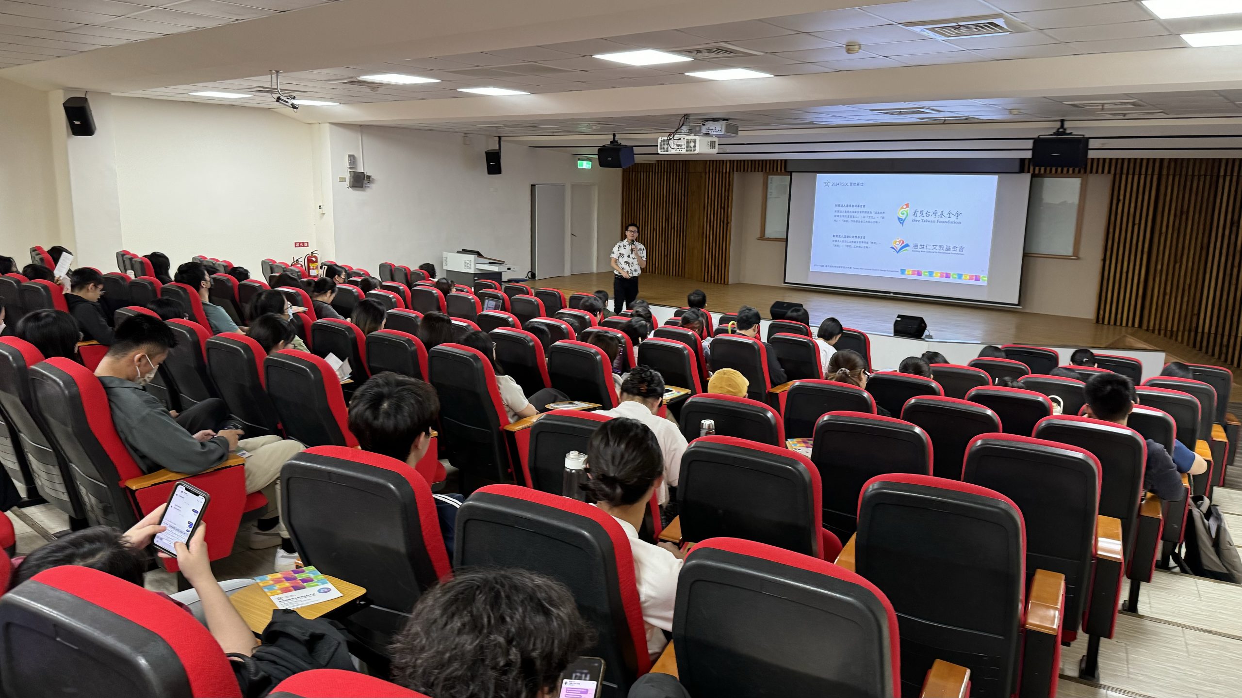 d227bedf 8ed1 4f6d 9938 06ad16e2985d scaled