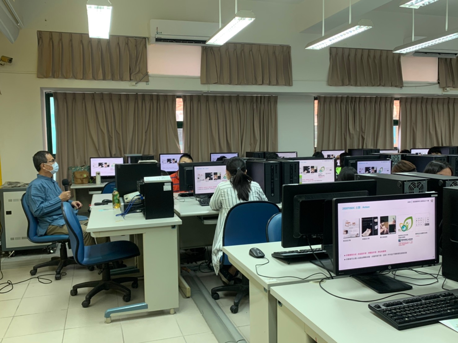 db72e4e5 1266 4840 80ea ef86d169c285