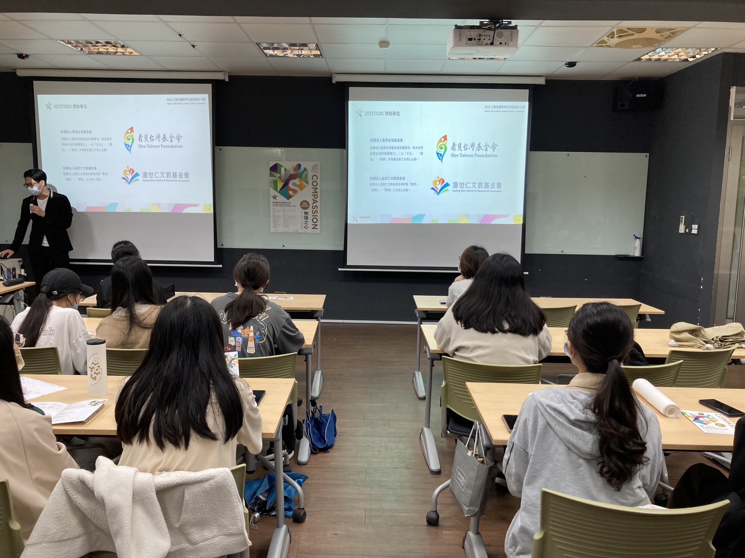 e65b2a0d 1bdd 4b43 b079 814166db2200