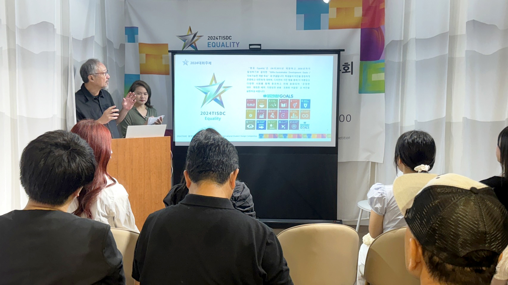 e8e7aa11 4fdb 4fd3 a0c3 6d8ebc275de8