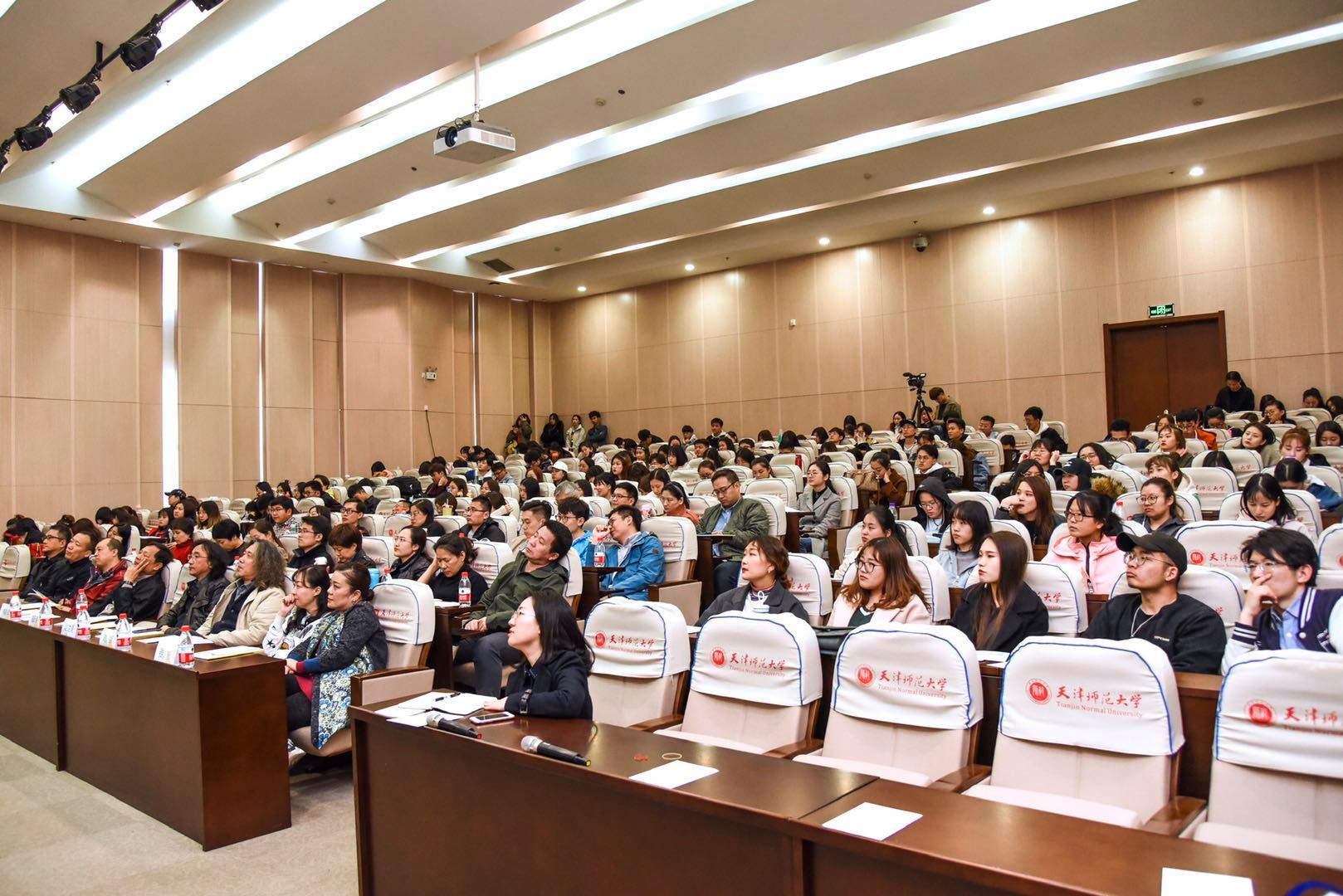 eb855910 a8dc 4a1a b520 e17620868815