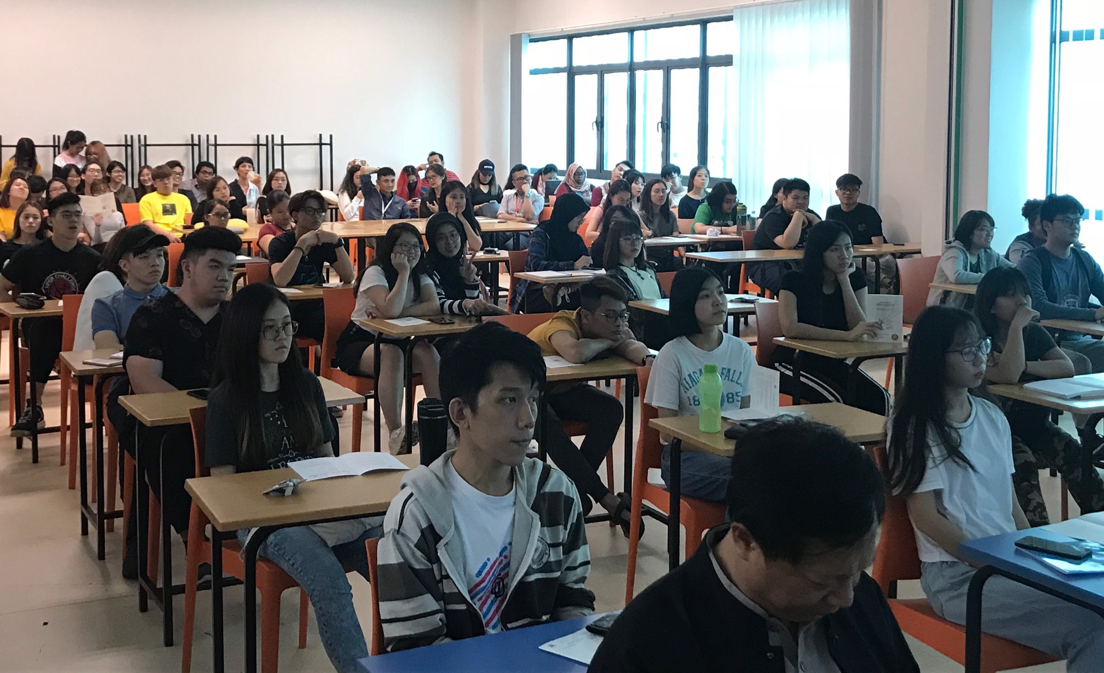 f9761878 be1b 4004 86c4 513efc7460e1